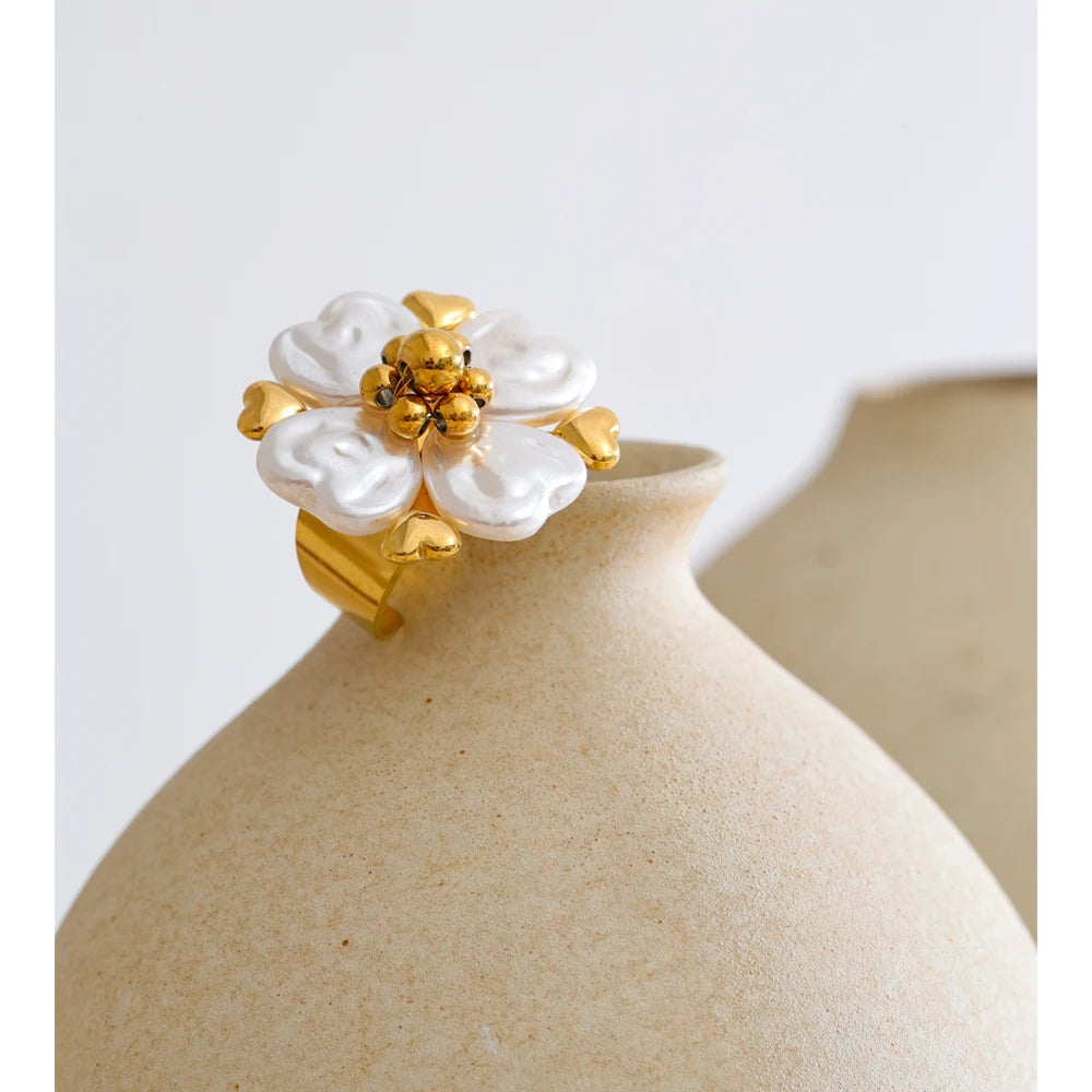 Stainless Steel Imitation Pearls Flower Golden Handmade PVD Ring Trending Metal Fashion Elegance Popular Jewelry Gift
