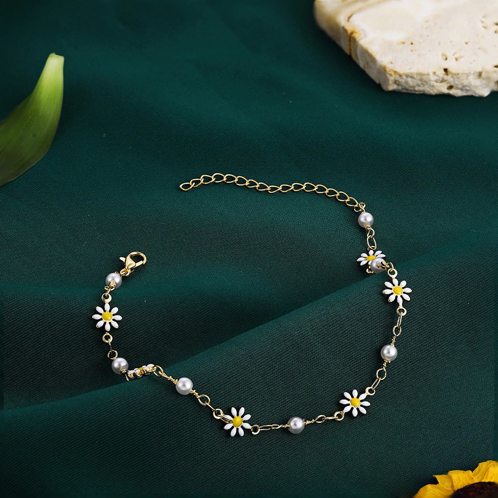 Elegant Daisy Flower Anklet with Handmade Pearl Chain Anklets for Women Summer Beach Sandals Accessories Bracelet on The Leg