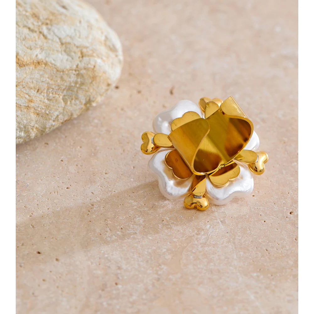 Stainless Steel Imitation Pearls Flower Golden Handmade PVD Ring Trending Metal Fashion Elegance Popular Jewelry Gift